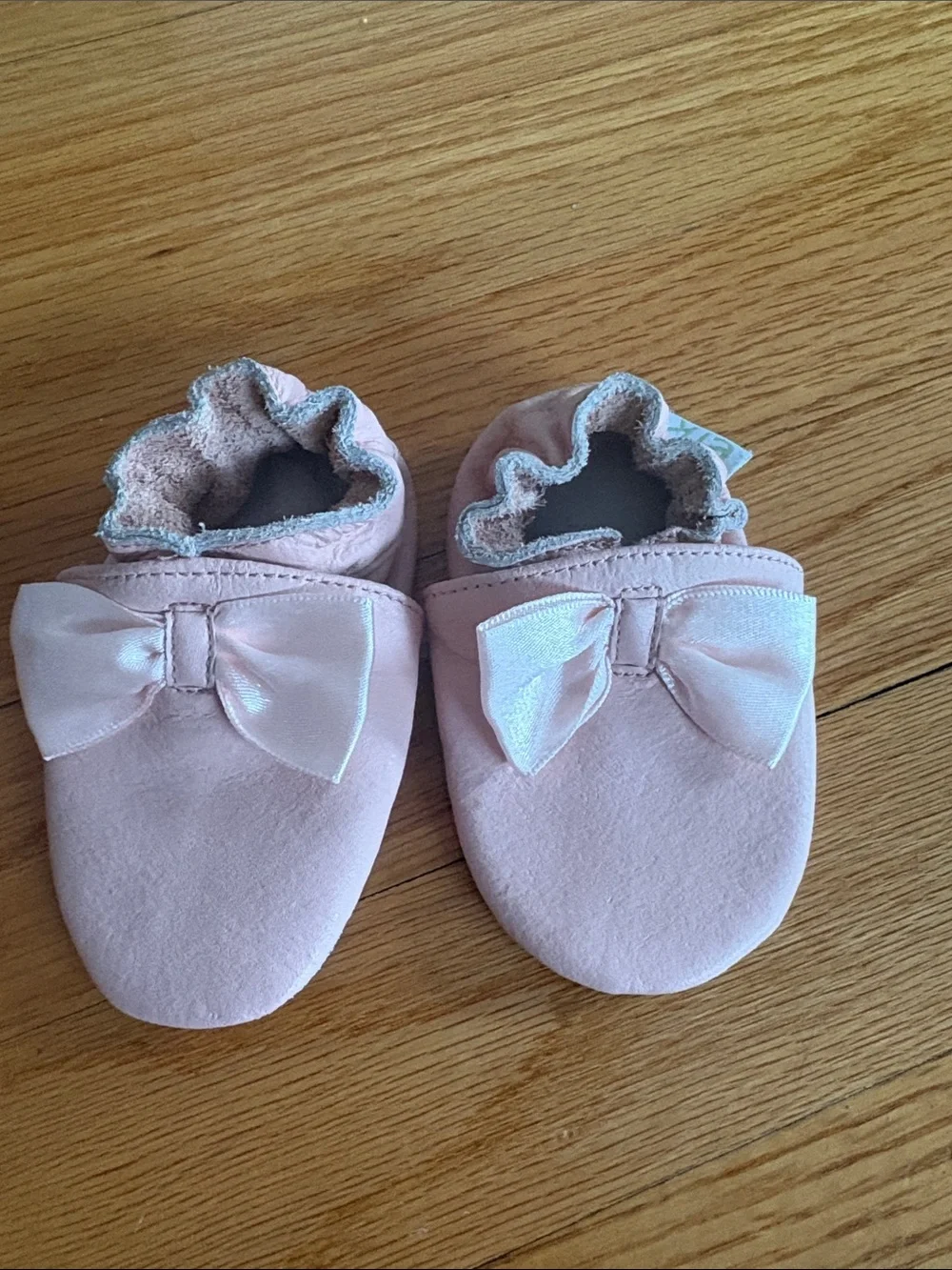 Elk Pink Baby Bow Moccasin Shoes